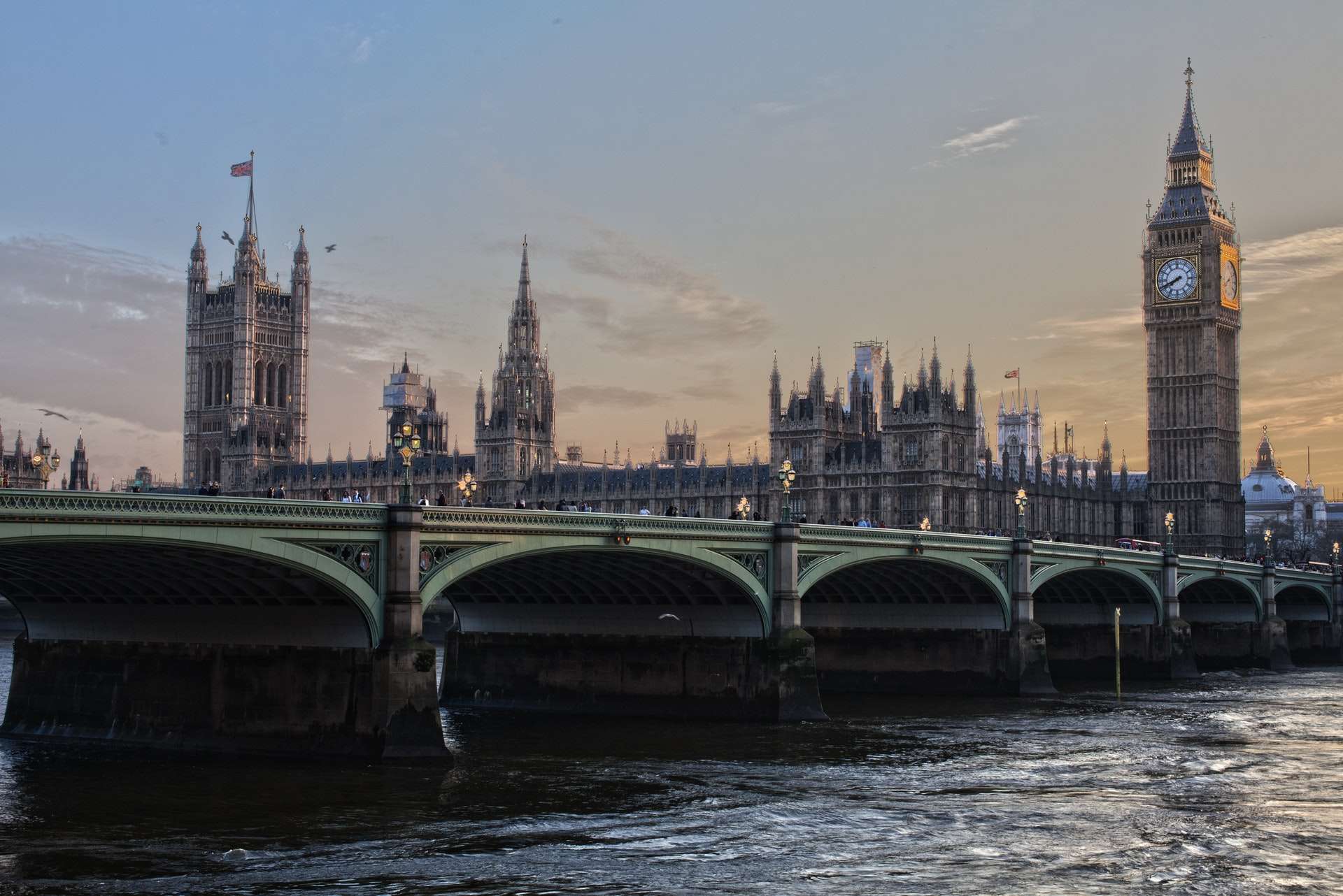 Searching for the &lsquo;angel&rsquo; who held me on Westminster Bridge