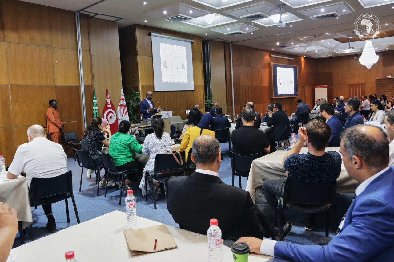 Roundtable with the private sector